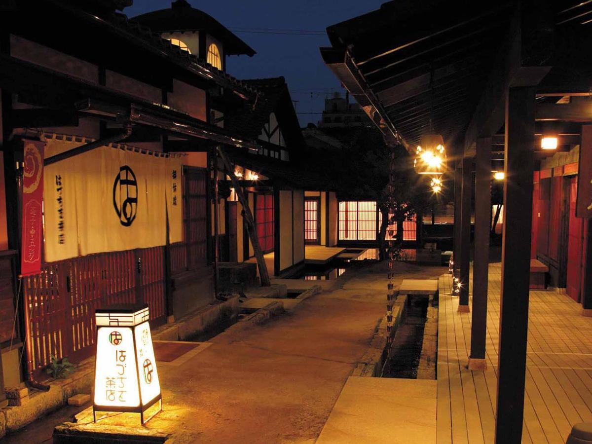Ooedo Onsen Monogatari Awazu Grand 3*