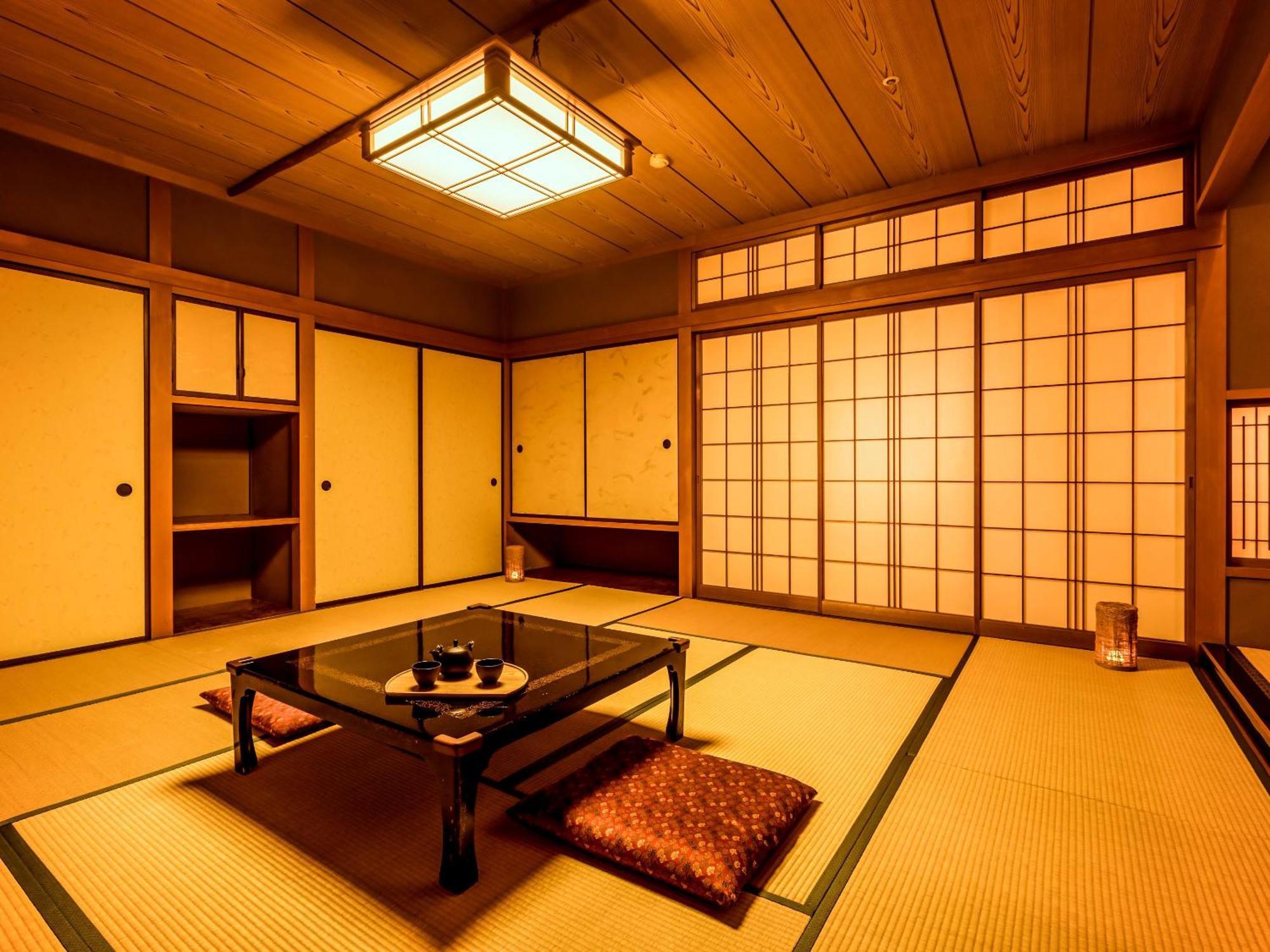 Ooedo Onsen Monogatari Awazu Grand เรียวกัง โคมัตสึ
